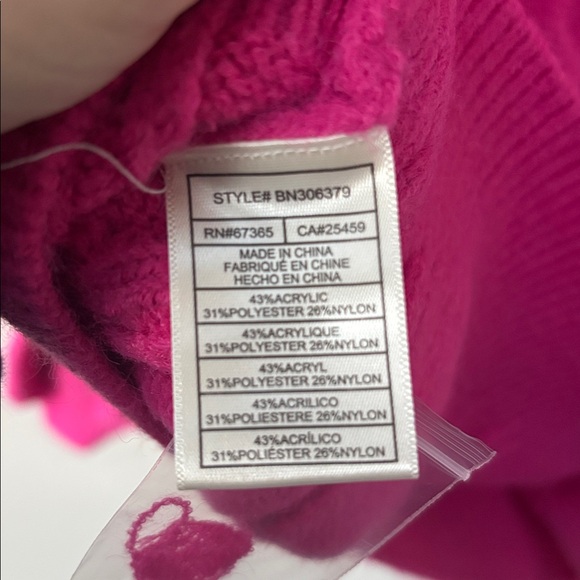 Steve Madden Fushia Cay Sweater - Picture 4 of 5